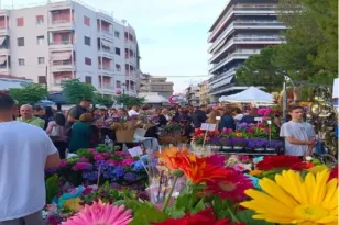 Πάτρα: Πρωτομαγιά με λουλούδια, χορό και μουσικές στις πλατείες