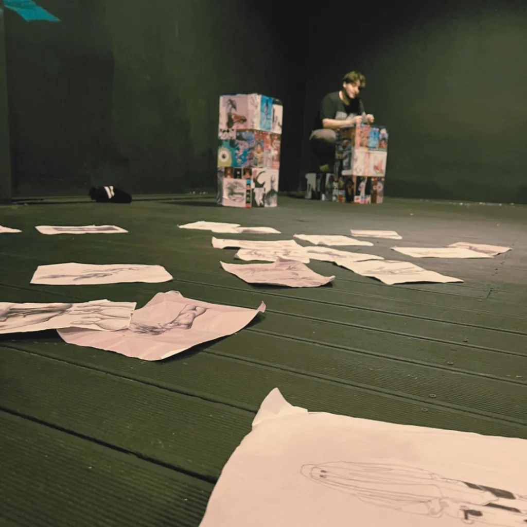 Πάτρα: Το βραβευμένο «REC.» της Μελίνας Καριώρη έρχεται στο θέατρο act