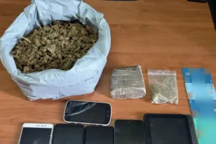 Άγιος Παντελεήμονας: 35χρονος βιντεοσκοπούσε να χτυπά και να σημαδεύει με όπλο την σύντροφό του