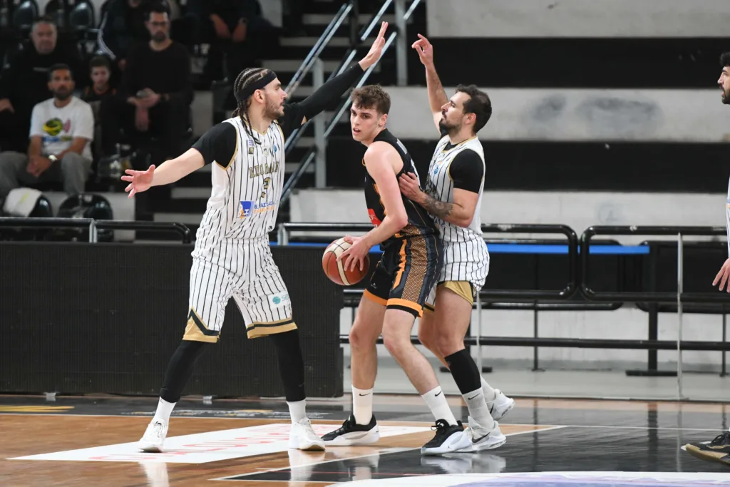 Τέλος η σεζόν για Απόλλωνα, στα ημιτελικά ο Προμηθέας 2014