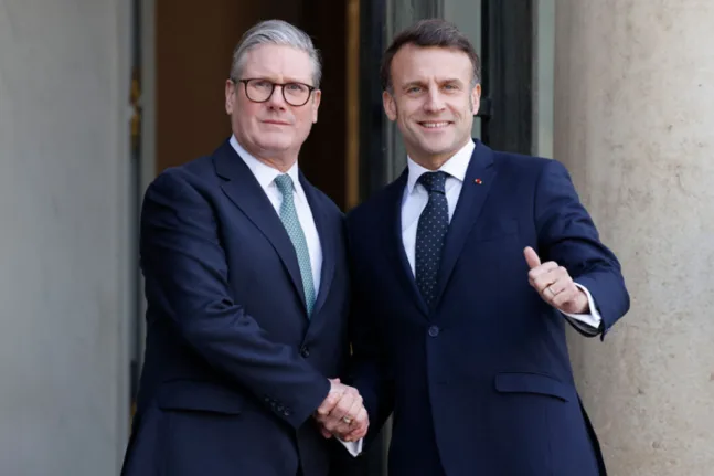 Μακρόν – Στάρμερ συγκαλούν σύνοδο για τα Στενά του Ορμούζ – Σχέδιο πολυεθνικής αποστολής