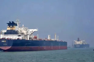 Στενά του Ορμούζ: Τρίτο περιστατικό επίθεσης σε φορτηγό πλοίο μέσα σε λίγες ώρες