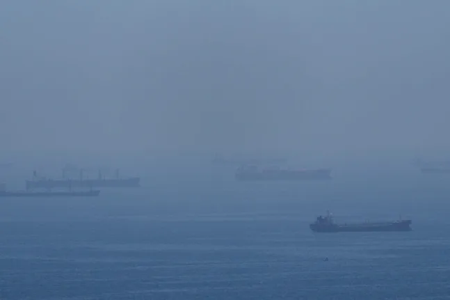 Βρετανία και Γαλλία οργανώνουν πολυεθνική αποστολή για τα Στενά του Ορμούζ