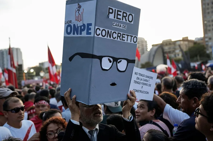 Περού: Χιλιάδες στους δρόμους στη Λίμα με καταγγελίες για νοθεία στις εκλογές