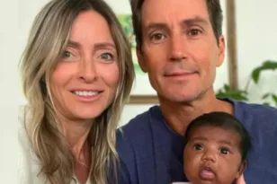 Φλόριντα: Ζευγάρι που γέννησε μωρό μετά από λάθος στην εξωσωματική βρήκε τους γενετικούς γονείς