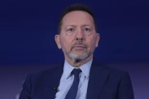 Στουρνάρας: Πιθανός ο κίνδυνος ύφεσης στην Ευρώπη – «Θωρακισμένη η Ελλάδα, λάθος οι πρόωρες εκλογές»