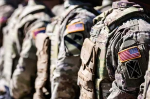 Washington Post: Οι ΗΠΑ ετοιμάζουν νέα μεγάλη στρατιωτική ενίσχυση στη Μέση Ανατολή