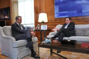 ΑΚΚΕΛ: Βαριές αιχμές για την τοποθέτηση του Μαργαρίτη Σχοινά στο Υπουργείο