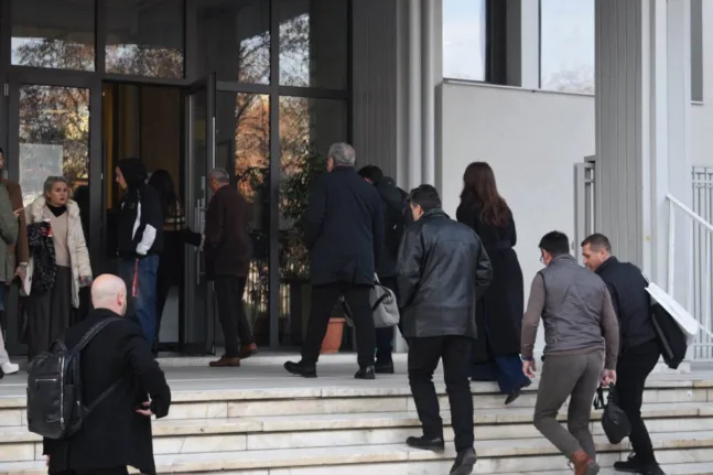 Δίκη για Τέμπη: Συνεχίζεται η διαδικασία νομιμοποίησης των παραστάσεων υποστήριξης της κατηγορίας