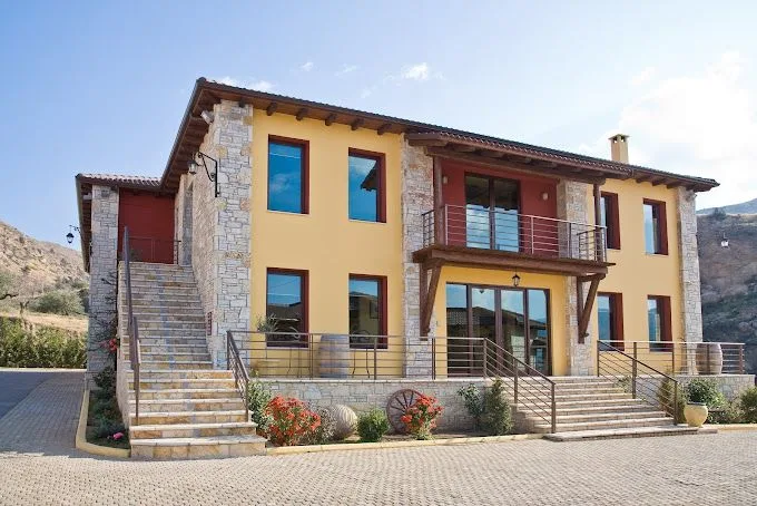 Πρωτομαγιά στην Αιγιάλεια: 4 τρόποι να ζήσεις την πιο ανοιξιάτικη απόδραση δίπλα σε βουνό και θάλασσα ΦΩΤΟ