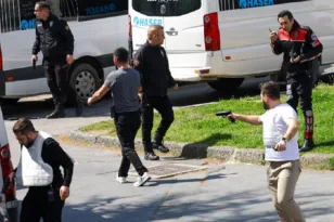 Πυροβολισμοί έξω από το ισραηλινό προξενείο στην Κωνσταντινούπολη – Πληροφορίες για έναν νεκρό και δύο τραυματίες αστυνομικούς ΒΙΝΤΕΟ