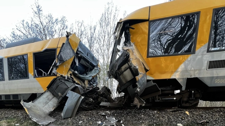 Δανία: Έρευνα για τη μετωπική σύγκρουση τρένων με πέντε σοβαρά τραυματίες