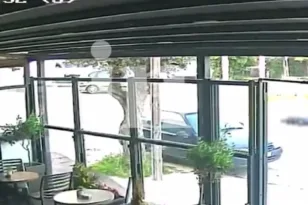 Ηλιούπολη: Παραδόθηκε ο οδηγός που αναζητούνταν για το θανατηφόρο τροχαίο με μοτοσικλετιστή