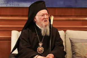Πατριάρχης Βαρθολομαίος: Αυξάνονται οι νέοι που στρέφονται οικειοθελώς στην Ορθοδοξία, όποιος έρχεται δεν τον διώχνουμε