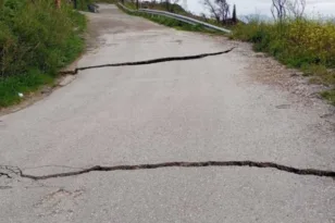 Πάτρα: Αποκαταστάσεις 360.000 ευρώ μετά τις πυρκαγιές – Κατεπείγουσες παρεμβάσεις στο οδικό δίκτυο μετά τις φωτιές του Αυγούστου