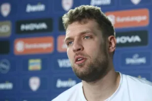 Βεζένκοφ: Κάνει λάθος όποιος νομίζει ότι θα είναι εύκολο με τη Μονακό