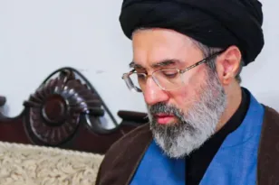 Ιράν: Σοβαρά τραυματισμένος αλλά παρών στις αποφάσεις ο Μοτζτάμπα Χαμενεΐ