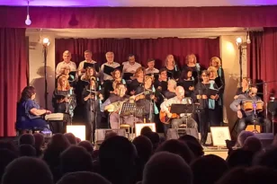 Διακοπτό: Μια βραδιά για τον Μίμη Πλέσσα με χορωδίες, ορχήστρα και ελεύθερη είσοδο