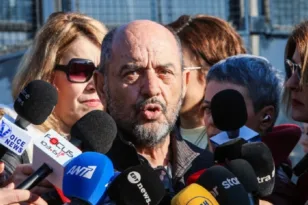 Τέμπη: Πατέρας θύματος απαντά για τα βίντεο και τις διαγραφές – «Δεν έχει σβηστεί τίποτα»