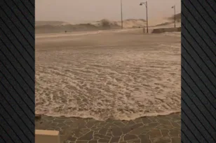 Κίμωλος: Τεράστια κύματα...πυροβολούν το λιμάνι της Ψάθης λόγω Erminio, ΒΙΝΤΕΟ