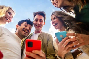 Youth Pass 2026: Άνοιξε η πλατφόρμα για αιτήσεις – Ποιους αφορά