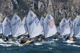 ΙΟΠ: Ματθαιόπουλος και Καρακαπιλίδης στη λίμνη Γκάρντα