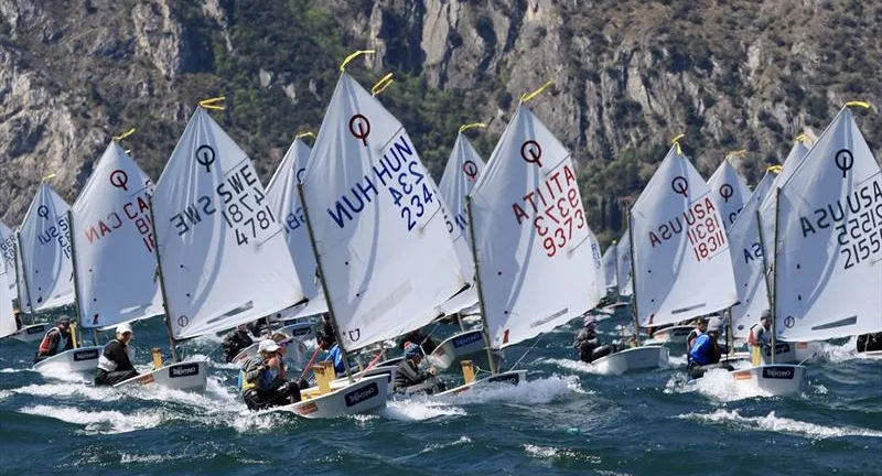 ΙΟΠ: Ματθαιόπουλος και Καρακαπιλίδης στη λίμνη Γκάρντα