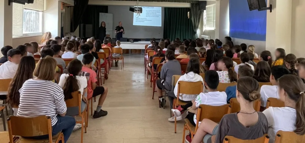 Ενημερωτικές δράσεις για την οδική ασφάλεια σε 1.300 μαθητές σχολείων της Αχαΐας    