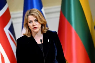 Λετονία: Παραιτείται η πρωθυπουργός Εβίκα Σιλίνια – Καταρρέει ο κυβερνητικός συνασπισμός