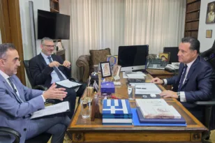 Αδωνις Γεωργιάδης στην «Π»: «Δηλαδή θα φθείρονται όλα, πλην της ΝΔ;» – Τα κόμματα, τα πρόσωπα και η Υγεία ΒΙΝΤΕΟ
