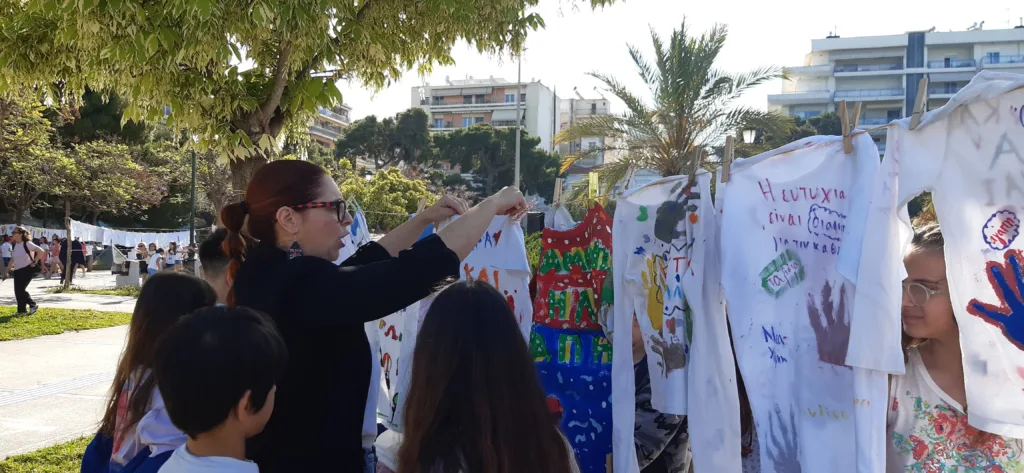 Πάτρα: Σχεδόν 500 μαθητές και εκπαιδευτικοί έδωσαν το παράδειγμα για τη «Φλόγα» ΦΩΤΟ