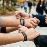 Ανήλικοι εκτός ελέγχου: Μιλά στην «Π» ο ψυχολόγος Αντώνης Καλέντζης