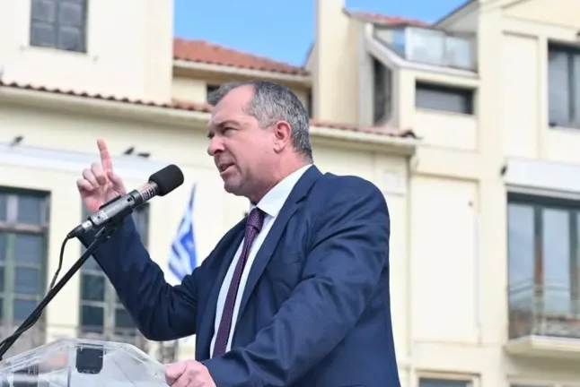 Φωτιές στο ΠΑΣΟΚ άναψε ο Μπέσκος: «Φρενάρει το κόμμα στην Αχαΐα ο Γ. Παπανδρέου»