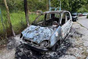 Κατήγγειλε κακοποιήσεις ζώων και του έκαψαν το αυτοκίνητο