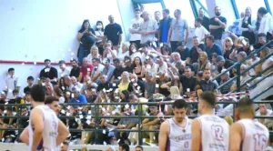 Καφέζας: «Να ανασυγκροτηθούμε, φτάσαμε κοντά, ευχαριστούμε τον κόσμο» Καφέζας: «Να ανασυγκροτηθούμε, φτάσαμε κοντά, ευχαριστούμε τον κόσμο»