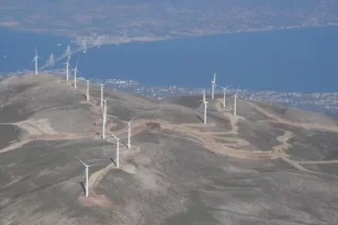 Πιο αυστηρό πλαίσιο για τις ΑΠΕ: Ποια τμήματα της Αχαΐας «κόβει» το νέο σχέδιο