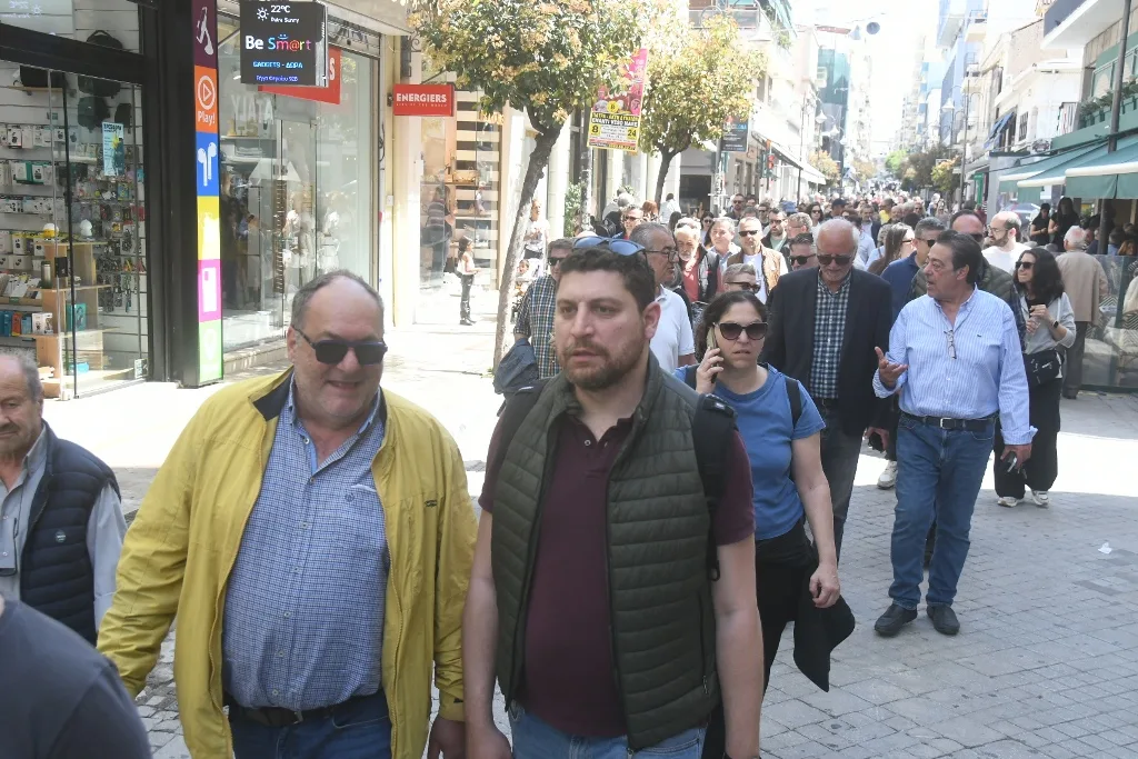 Πάτρα: Η δημοτική αρχή στη συγκέντρωση στο πλαίσιο της Πανδημοσιοϋπαλληλικής απεργίας