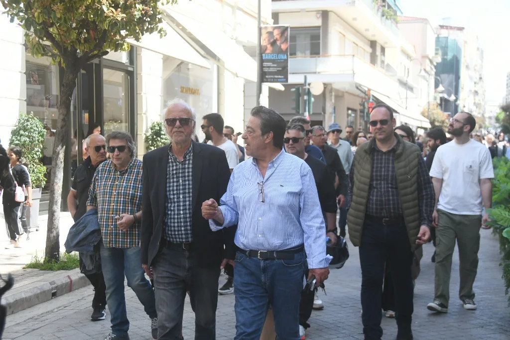 Πάτρα: Η δημοτική αρχή στη συγκέντρωση στο πλαίσιο της Πανδημοσιοϋπαλληλικής απεργίας