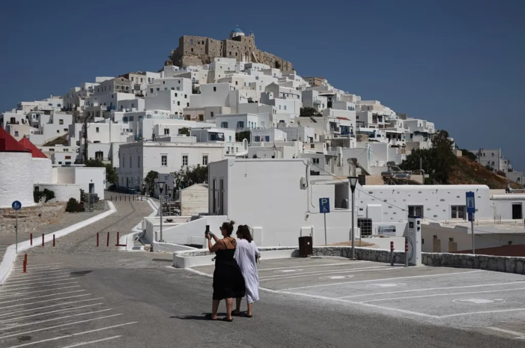 Τριήμερο Αγίου Πνεύματος: 5 value-for-money προορισμοί που θα λατρέψεις ΦΩΤΟ