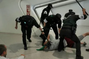 Μπιλμπάο: Επεισόδια στο αεροδρόμιο κατά την επιστροφή ακτιβιστών του στολίσκου της Γάζας