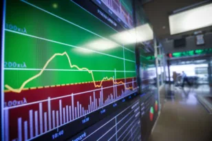Χρηματιστήριο Αθηνών: Πτώση 1,26% με πίεση στις τράπεζες