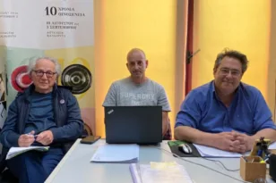 Αιγιάλεια: «Χωρίς εμάς δεν γίνονται Οινοξένεια» – Το Δίκτυο Ποιότητας «απειλεί» τον Δήμο με προσφυγή