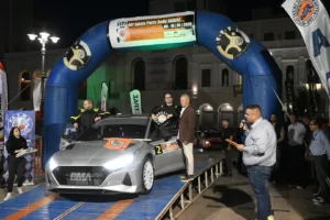 Ράλι Αχαιός: Και τα 35 πληρώματα πέρασαν την ράμπα εκκίνησης