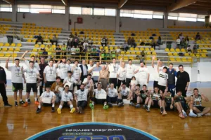 Ο Προφήτης Ηλίας γιόρτασε την άνοδο με υψηλές παρουσίες και «βόμβες» - Φωτογραφίες