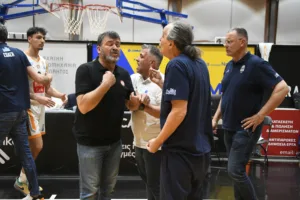 Η απρέπεια ενός παίκτη χάλασε τη γιορτή των τριών παρατάσεων! - Φωτογραφίες
