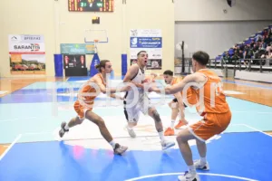 Η ΑΕ Ροϊτίκων το απόλυτο φαβορί για τον τίτλο, νίκησε και την ΕΑΠ! ΦΩΤΟ