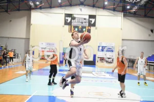 Στους τελικούς η ΕΑΠ, επικράτησε στη 2η παράταση της Ολυμπιάδας, ΦΩΤΟ