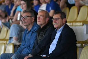 ΝΕΠ-ΝΟ Ρεθύμνου: Ούτε η ώρα δεν ήταν εμπόδιο να γεμίσει το «Α. Πεπανός»! – Φωτογραφίες