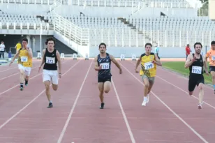 Το Στάδιο τράβηξε τα βλέμματα όλων για το Διασυλλογικό στίβου – Φωτογραφίες