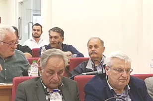 Δήμος Δυτικής Αχαΐας: Αποκαλυπτική η ειδική συνεδρίαση Λογοδοσίας – Δεκάδες παράνομες αναθέσεις 2019 – 2023